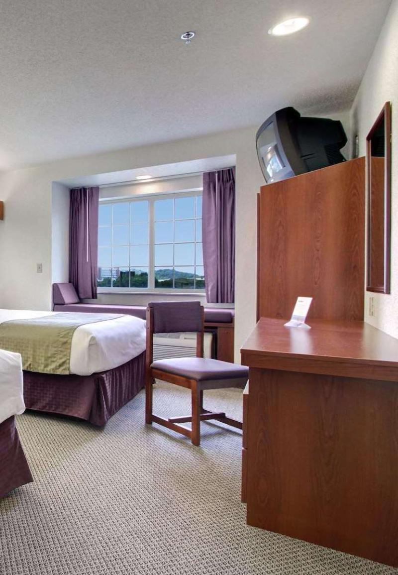 Microtel Inn & Suites By Wyndham Bridgeport Exterior foto